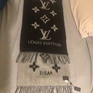 Louis Vuitton Cashmere Scarf Paris BRAND NEW